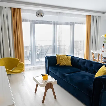 Wave 2 Promenada Apartment