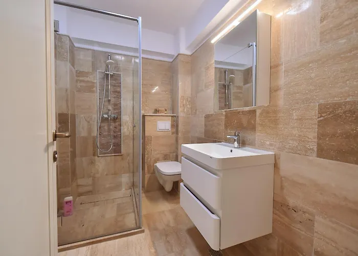 Wave 2 Promenada * Năvodari